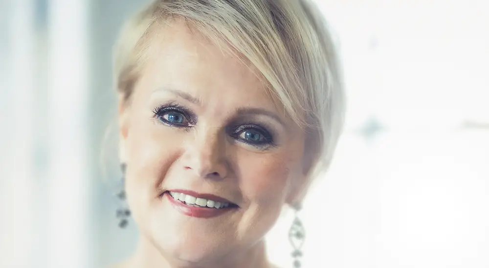 Katri Helena