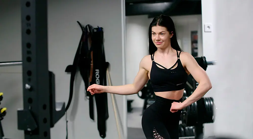 Akuutti: Bikinifitness - ihanaa itsekuria?
