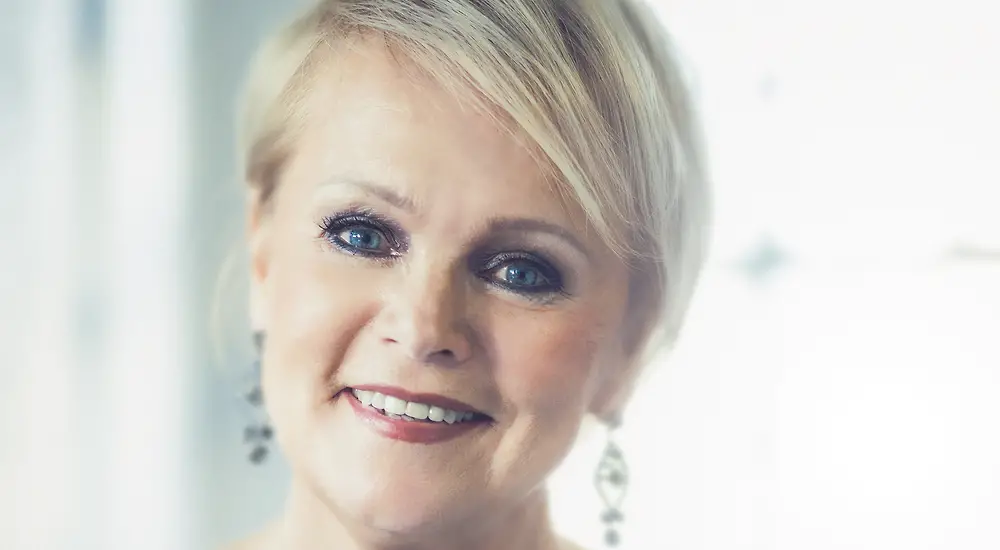 Katri Helena