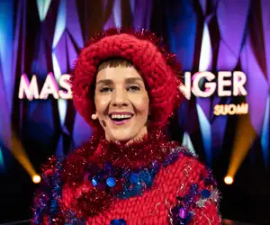 52-vuotias Maria Veitola OUT - Masked Singer Suomi -kulisseista paljastuksia!
