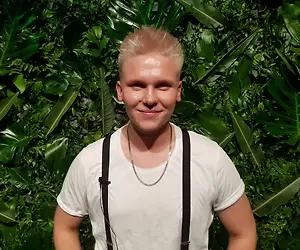 Muistatko, että Arttu Lindeman keskeytti Selviytyjät-kisan?Tässä jutussa mennään ojasta allikkoon...