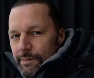 HIM-yhtyeen kosketinsoittaja, Juska Salminen, sairastui kaksisuuntaiseen mielialahäiriöön