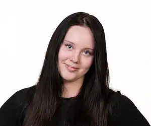 Huomasitko? Victoria Eerikäinen, 15, ja poikaystävä ökyhotellihuoneessa - 