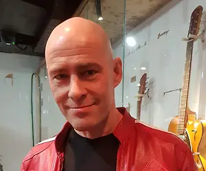 Jussi Rainio viihdyttää katsojia Tähdet, tähdet -kisassa, mutta miten mies itse rentoutuu?