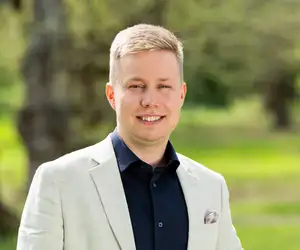 Maajussi-Antti lataa umpirehellisenä ihannenaisen kriteereistä: 